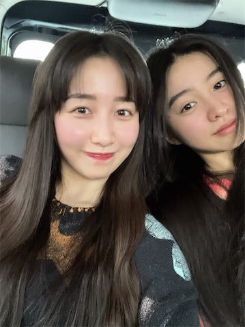 Koki,「個人的にここさんの前髪なしがタイプです」姉・Cocomiとの‟姉妹”2ショット公開