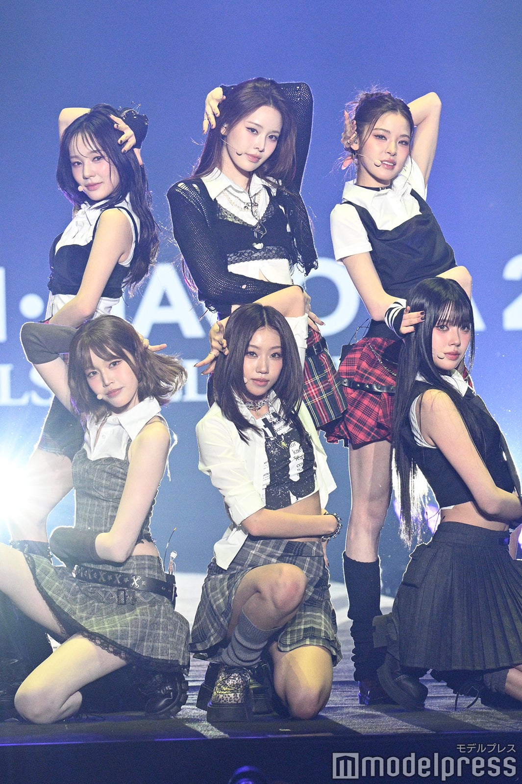 「I-LAND2」から誕生のizna「TGC」初出演 投げキス・ルダハート…可愛らしい自己紹介でファン魅了【TGCあいち・なごや2026】