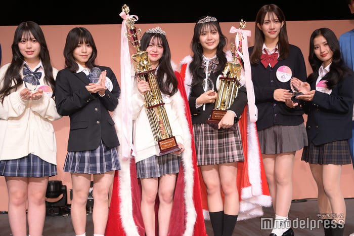 真心さん、あいるさん、リアさん、りんたんさん、ゆらさん、のなさん(C)モデルプレス