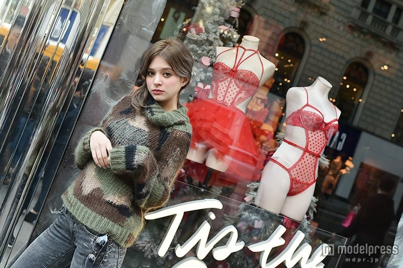 瑛茉ジャスミン「Victoria’s Secret & PINK」