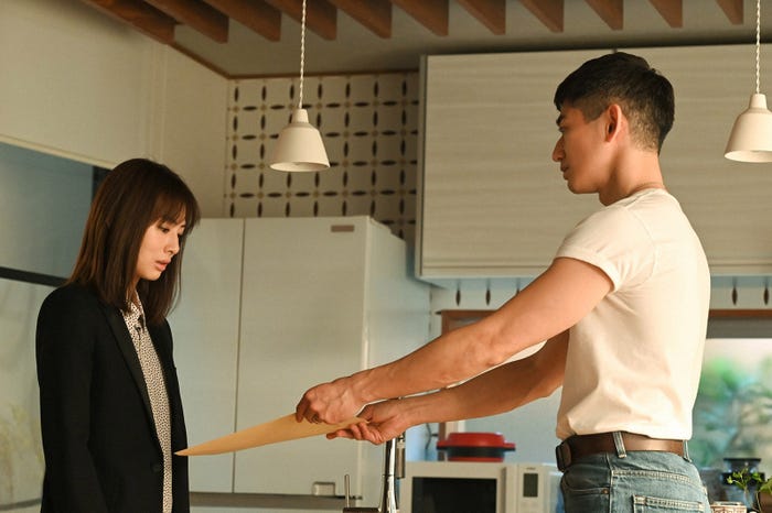 北川景子、永山瑛太「リコカツ」第4話より(C)TBS