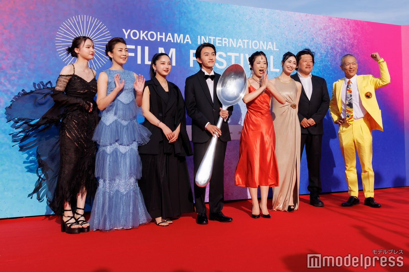 映画「取り残された人々：日本におけるシングルマザーの苦境」出演者ら（C）モデルプレス