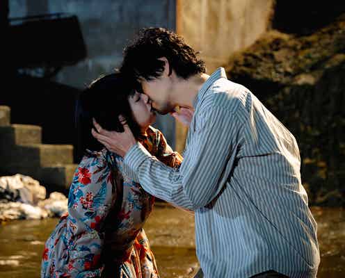 「海に眠るダイヤモンド」池田エライザ&斎藤工が2度のキス “罪の共有”に反響「切なすぎる大人のラブシーン」「見惚れる美しさ」