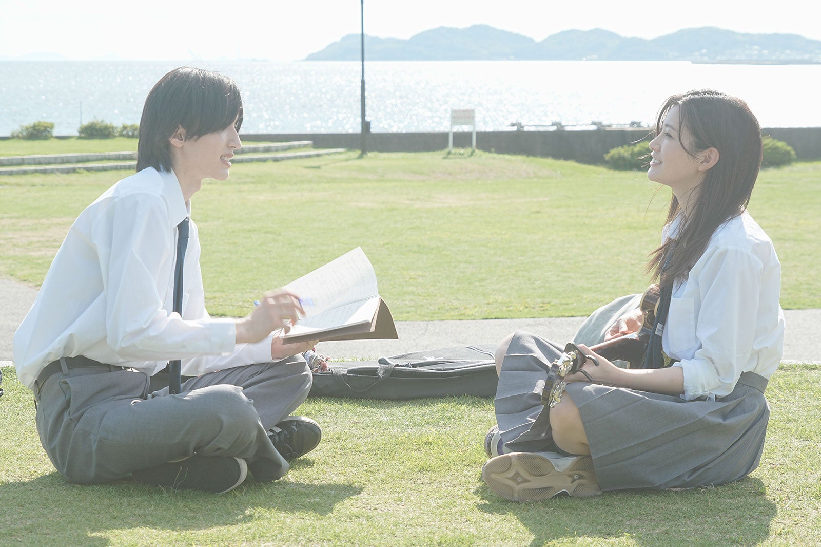 道枝駿佑、生見愛瑠（C）2026「君が最後に遺した歌」製作委員会