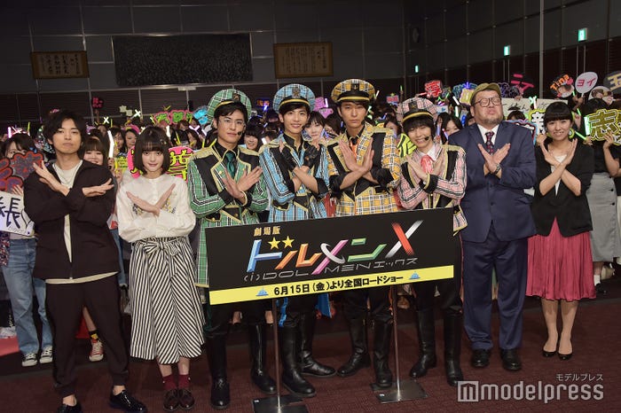(左から)桐山漣、玉城ティナ、堀井新太、志尊淳、浅香航大、小越勇輝、くっきー、小室直子監督(C)モデルプレス