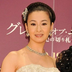 檀れい、“総額1億円超え”で煌めく美貌を披露