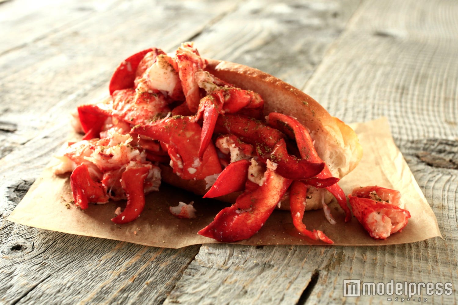 NY発ロブスターロール専門店「ルークス」神戸&渋谷に連続オープン