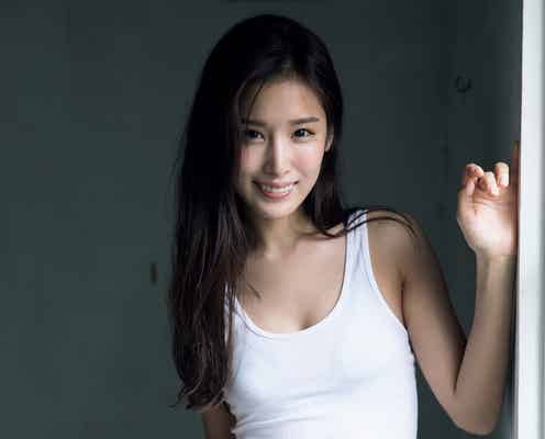 益田アンナ、透けるビキニで魅了 ギャップに胸キュン