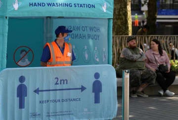 英に感染第2波のリスク、主要医師会が警告 経済再開で