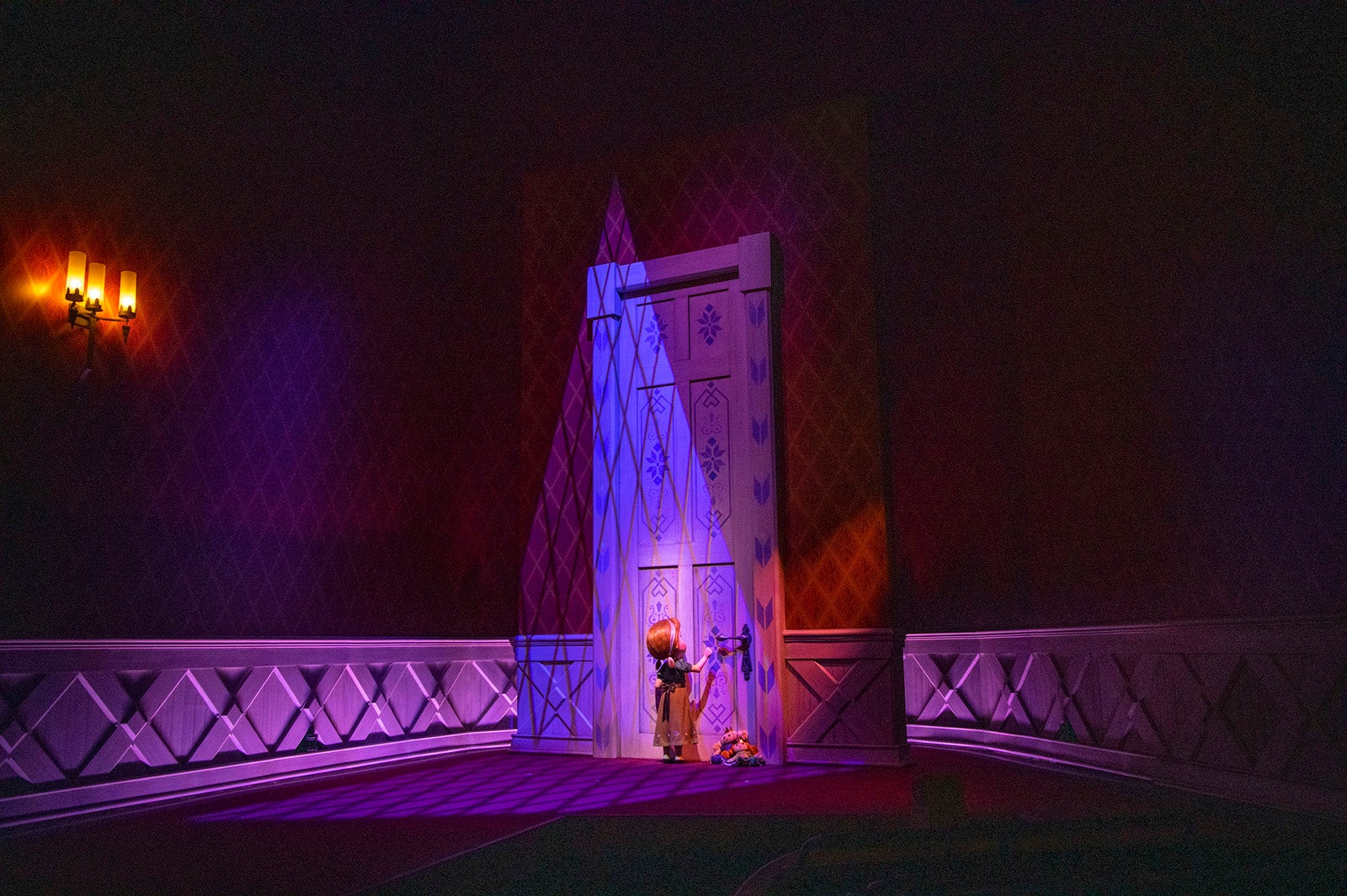 「フローズンキングダム」（C）Disney