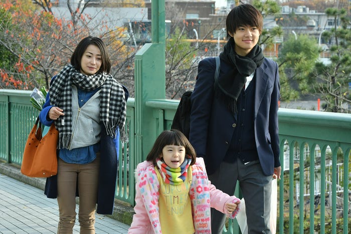 ドラマ『砂の塔~知りすぎた隣人』より(C)TBS