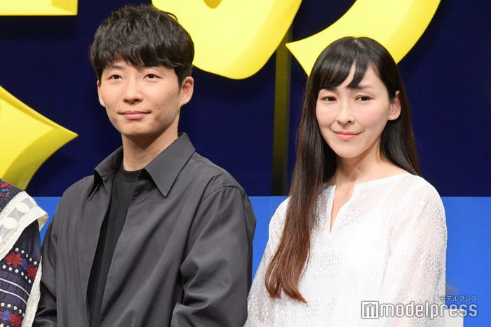 星野源、麻生久美子(C)モデルプレス