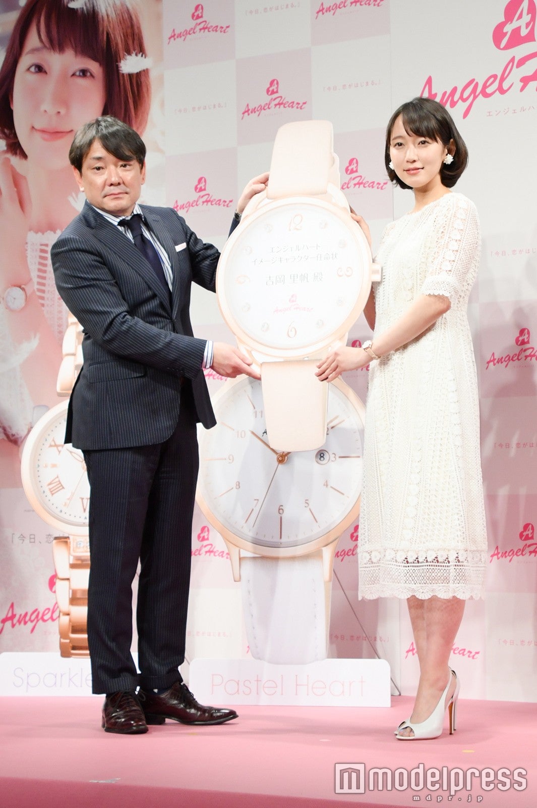 吉岡里帆／右（C）モデルプレス