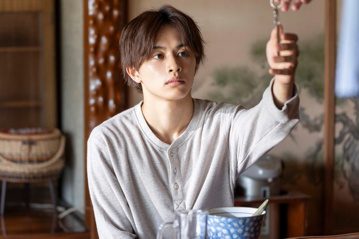 草川拓弥「みなと商事コインランドリー2」最終話より(C)缶爪さわ・椿ゆず/KADOKAWA/「みなと商事コインランドリー2」製作委員会