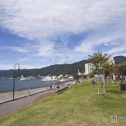 上諏訪公園・諏訪湖（諏訪市）／写真提供：長野県観光機構
