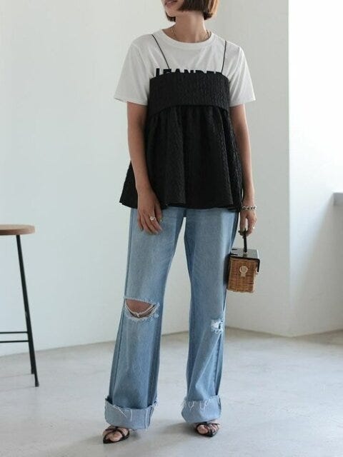 ロゴTシャツ　コーデ　夏