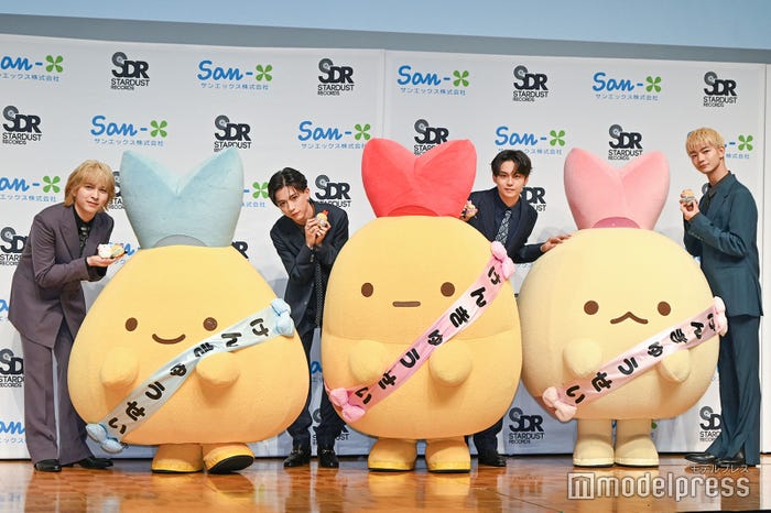 「しっぽず」所属記者発表会に出席した吉田仁人、あじふらいのしっぽ、田中洸希、えびふらいのしっぽ、REI、えびてんのしっぽ、吉澤要人(C)モデルプレス