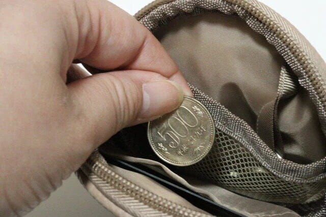 ダイソー ラウンドバッグチャームポーチ ダイソー ラウンドバッグチャームポーチ