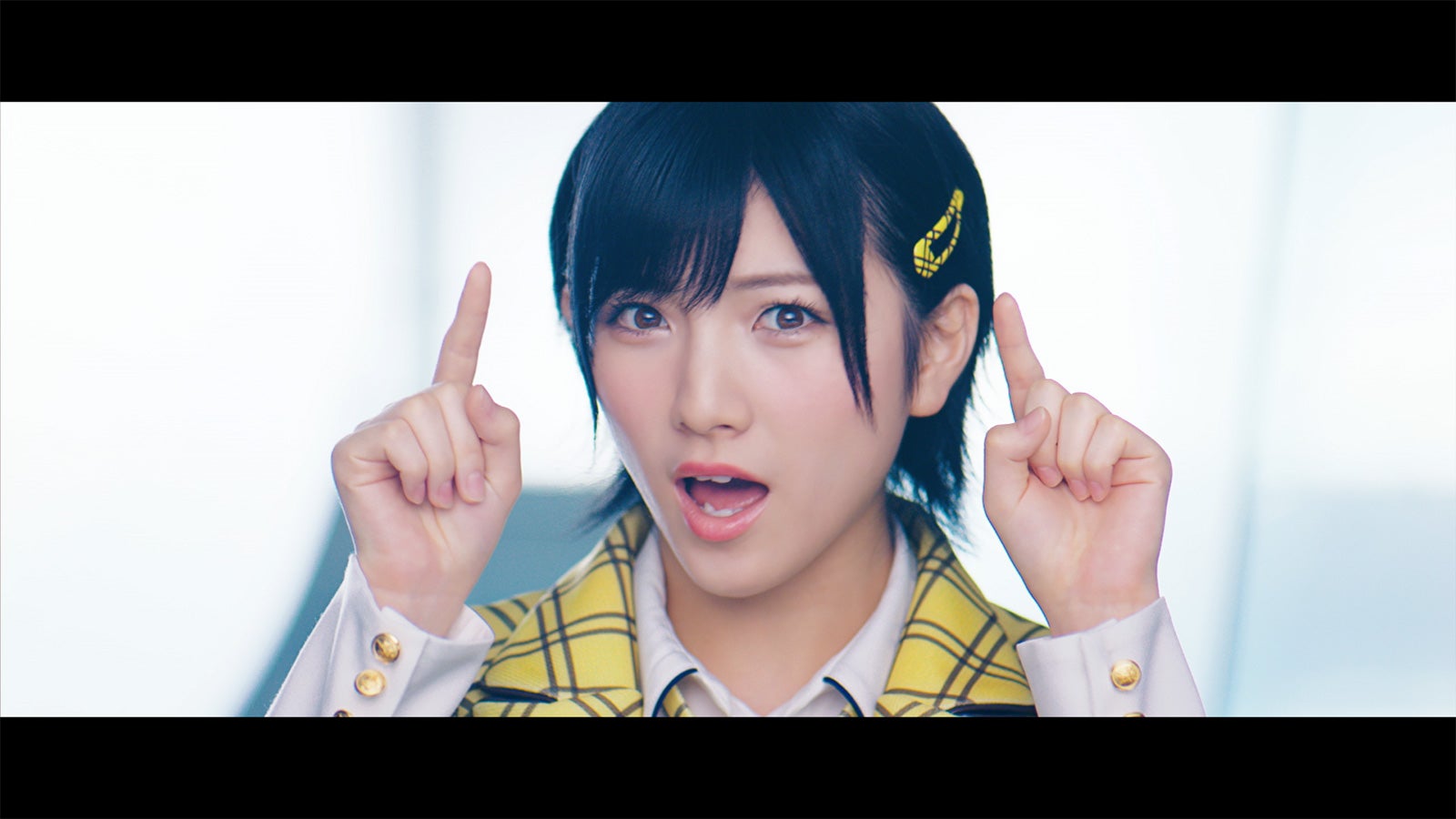 AKB48「センチメンタルトレイン」MVより（C）AKS／キングレコード