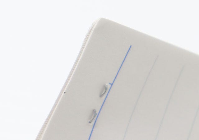 ホッチキス(黒、省力タイプ) 使用後 ホッチキス(黒、省力タイプ) 使用後