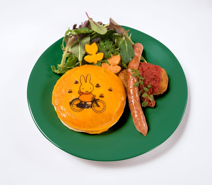 「お花畑をサイクリング♪チーズパンケーキ」¥1,180/画像提供:パルコ