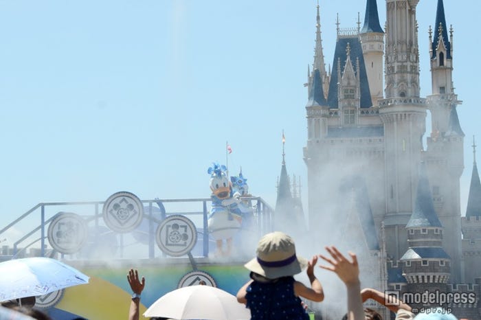 パレードルートを回る疾風乱舞チーム/雅涼群舞