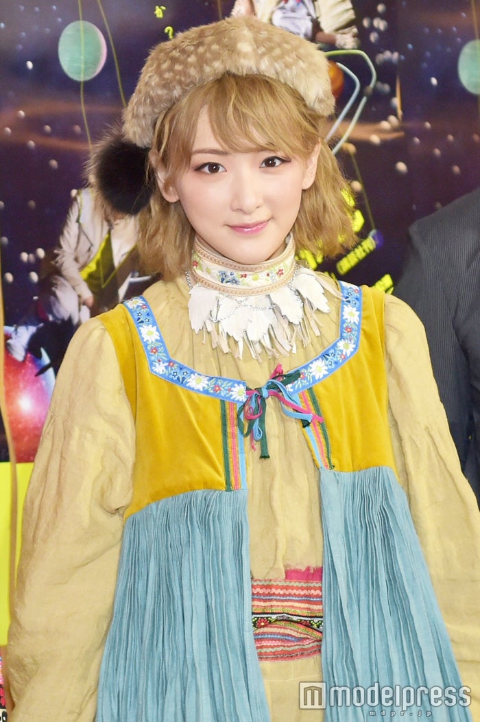 足立梨花 乃木坂46生駒里奈 銀魂 コスプレ披露 橋本環奈は正義 モデルプレス 足立梨花 乃木坂46生駒里奈 銀魂 コスプレ披露 橋本環奈は正義 モデルプレス
