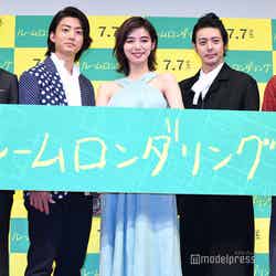 （左から）片桐健滋監督、健太郎、池田エライザ、オダギリジョー、渋川清彦（C）モデルプレス