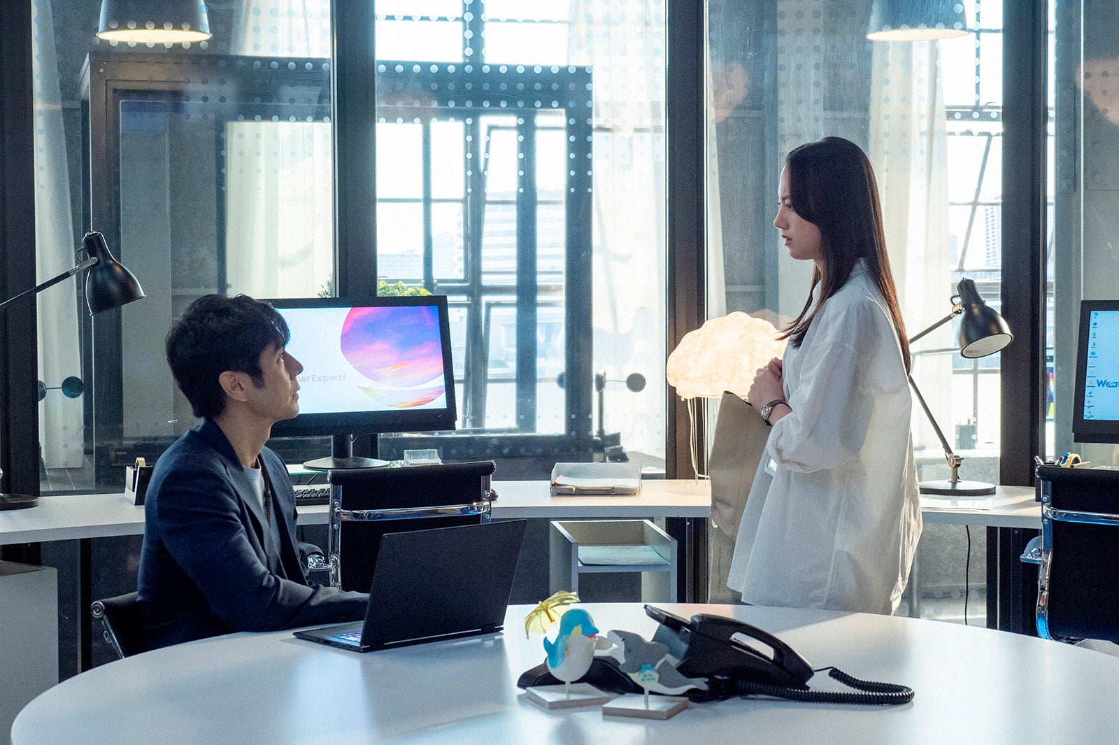 西島秀俊、清原果耶 （C）NHK