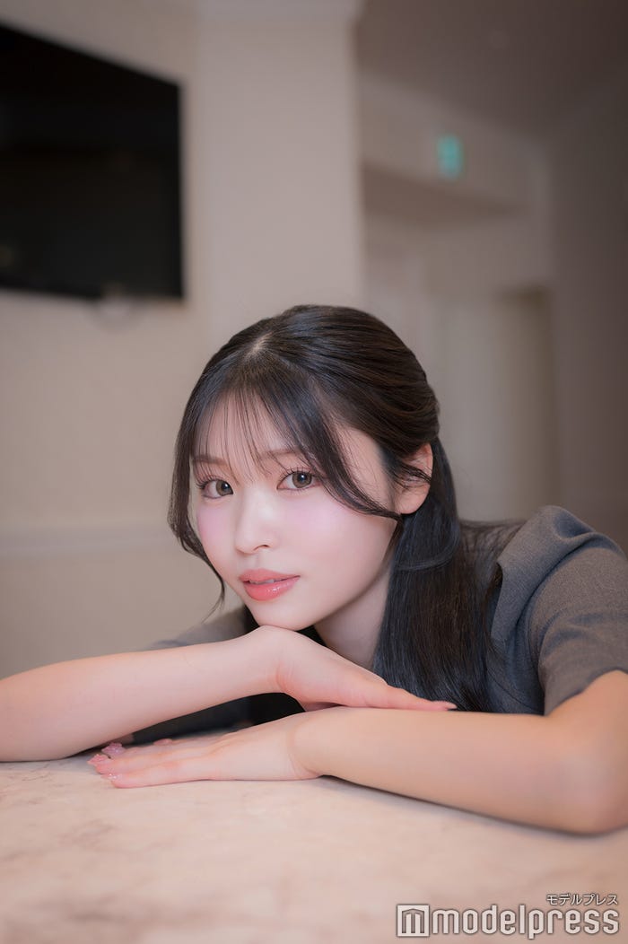 りお「CLUB A」(C)モデルプレス