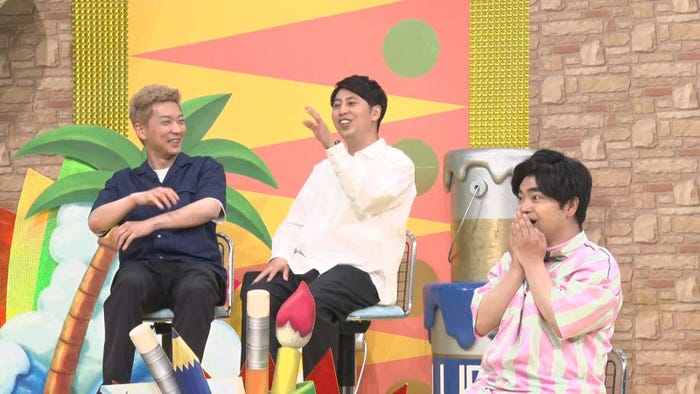 (左から)嶋佐和也、屋敷裕政、加藤諒 (C)日本テレビ