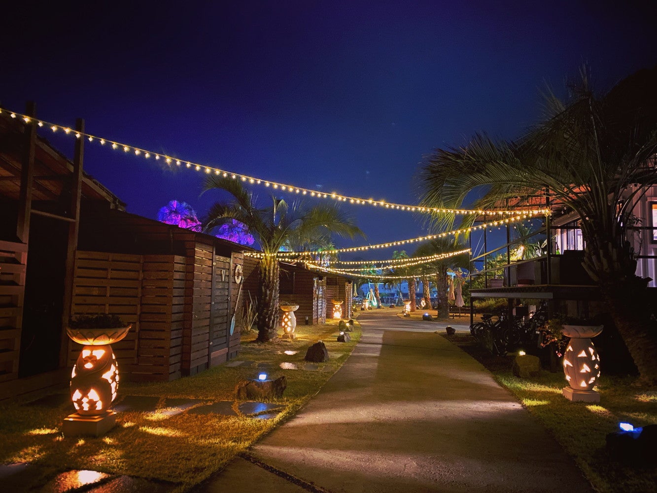 ロッジ風のキャビン客室／提供画像