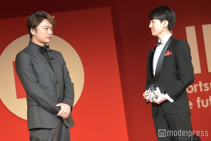 香取慎吾、澤田智洋氏(C)モデルプレス