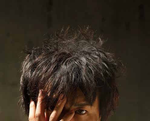 斎藤工の20年間を完全網羅 上戸彩らとの対談も実現