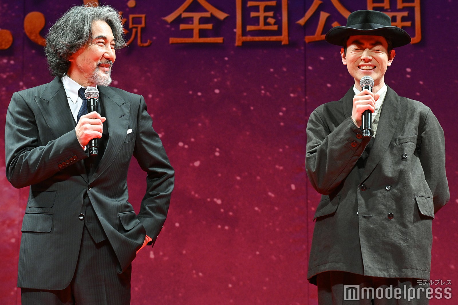 役所広司、菅田将暉（C）モデルプレス