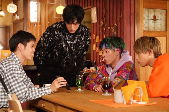 細田佳央太、杉野遥亮、戸塚純貴、堀夏喜 「恋です!~ヤンキー君と白杖ガール~」第6話より(C)日本テレビ