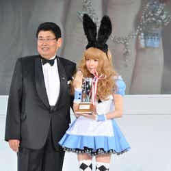 益若つばさ