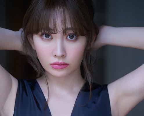 小嶋陽菜、約10年ぶり写真集決定 ドレス・Tバック・水着…“元祖マシュマロボディ”披露「ラスト(?)写真集です」