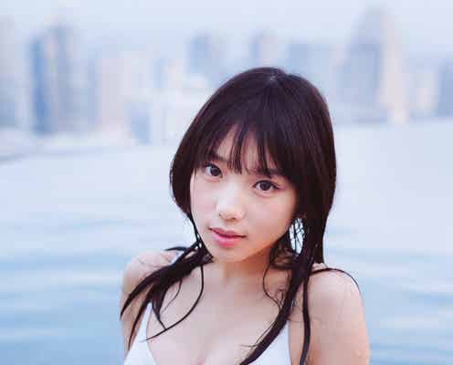 乃木坂46与田祐希、水着姿を初公開 水着は全3パターン、編集担当者「予定していたよりも水着のカットが多くなりました」<1st写真集「日向の温度」>
