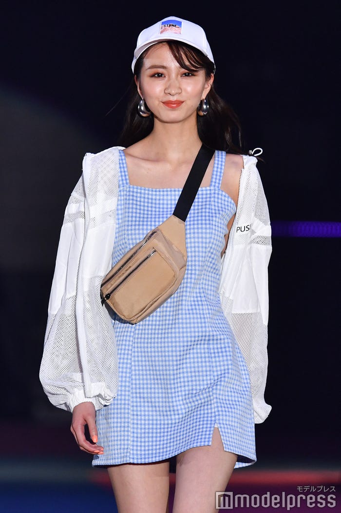 岡崎紗絵 (C)モデルプレス