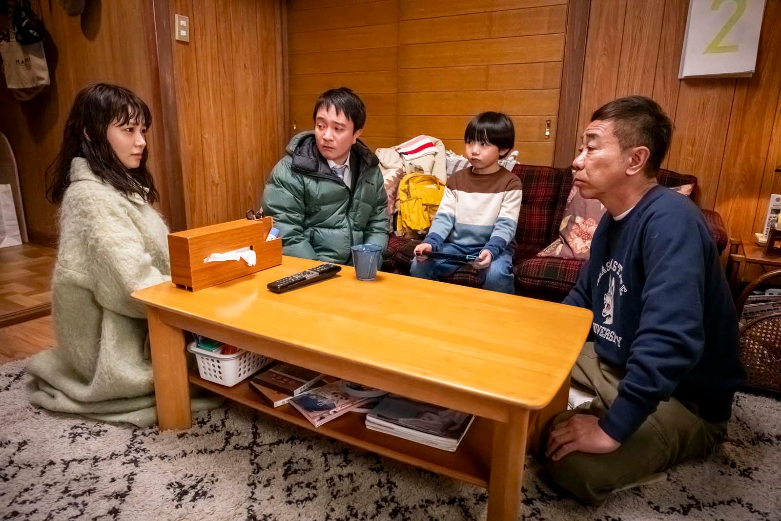 奈緒、濱田岳、石塚陸翔、木梨憲武「春になったら」第5話より（C）カンテレ