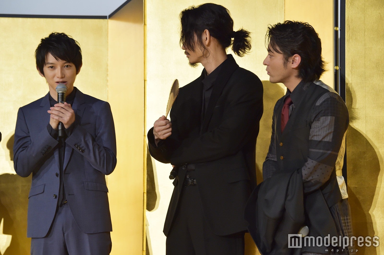 （左から）本郷奏多、綾野剛、山田孝之（C）モデルプレス