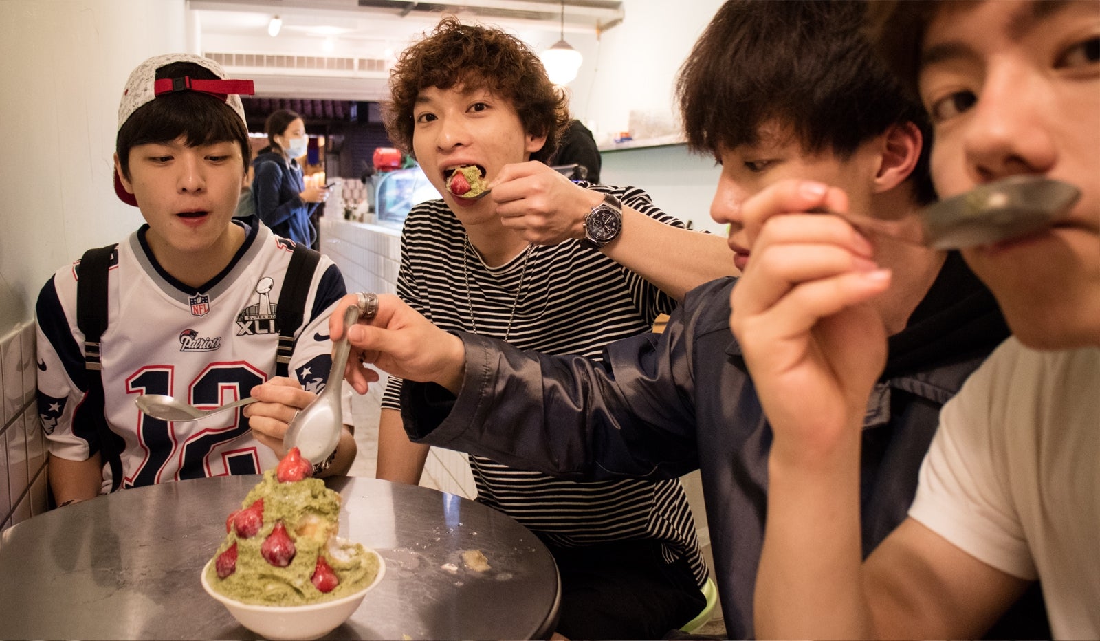 （左から）noovyメンバーのHank、Shawn、JK、Mark／画像提供：所属事務所