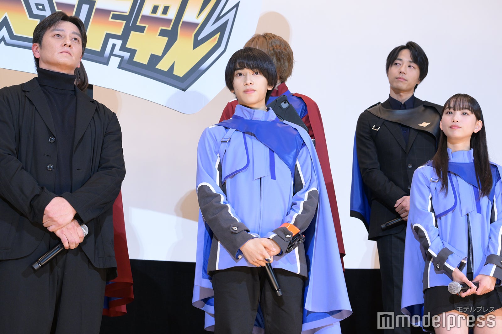 映画『仮面ライダー THE WINTER MOVIE ガッチャード＆ギーツ最強ケミー★ガッチャ大作戦』初日舞台挨拶の模様（C）モデルプレス
