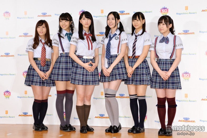 【左から】SKE48の大場美奈、二村春香、松井玲奈、松井珠理奈、古畑奈和、岩永亞美