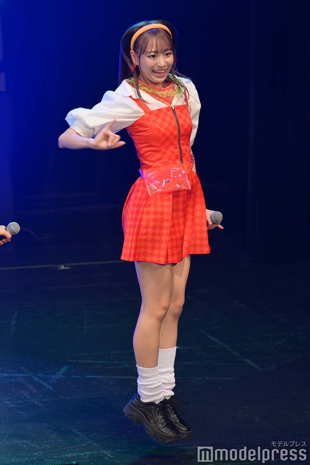 =LOVE （C）モデルプレス