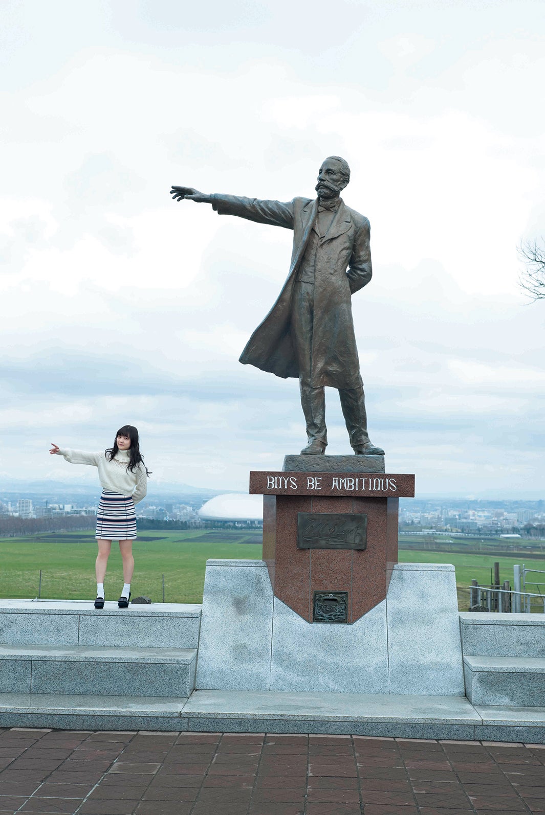 カントリーガールズ稲場愛香（C）佐藤裕之／「週刊ヤングジャンプ28号」より