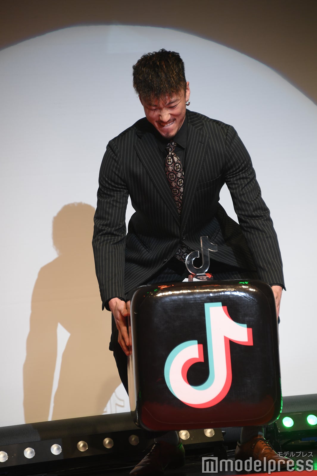 イヌイサン（C）モデルプレス