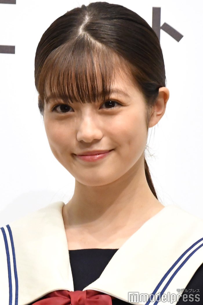 今田美桜がhey Say Jump中島裕翔に 強引キス 身長差やばい 頭が追いつかない とネット騒然 Suits スーツ モデルプレス