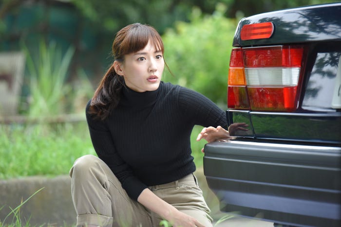 綾瀬はるか 広末涼子 本田翼 奥様は 取り扱い注意 ファッションを徹底解説 真似しやすいポイントは スタイリストインタビュー モデルプレス 綾瀬はるか 広末涼子 本田翼 奥様は 取り扱い注意 ファッションを徹底解説 真似しやすいポイントは スタイリストインタビュー モデルプレス